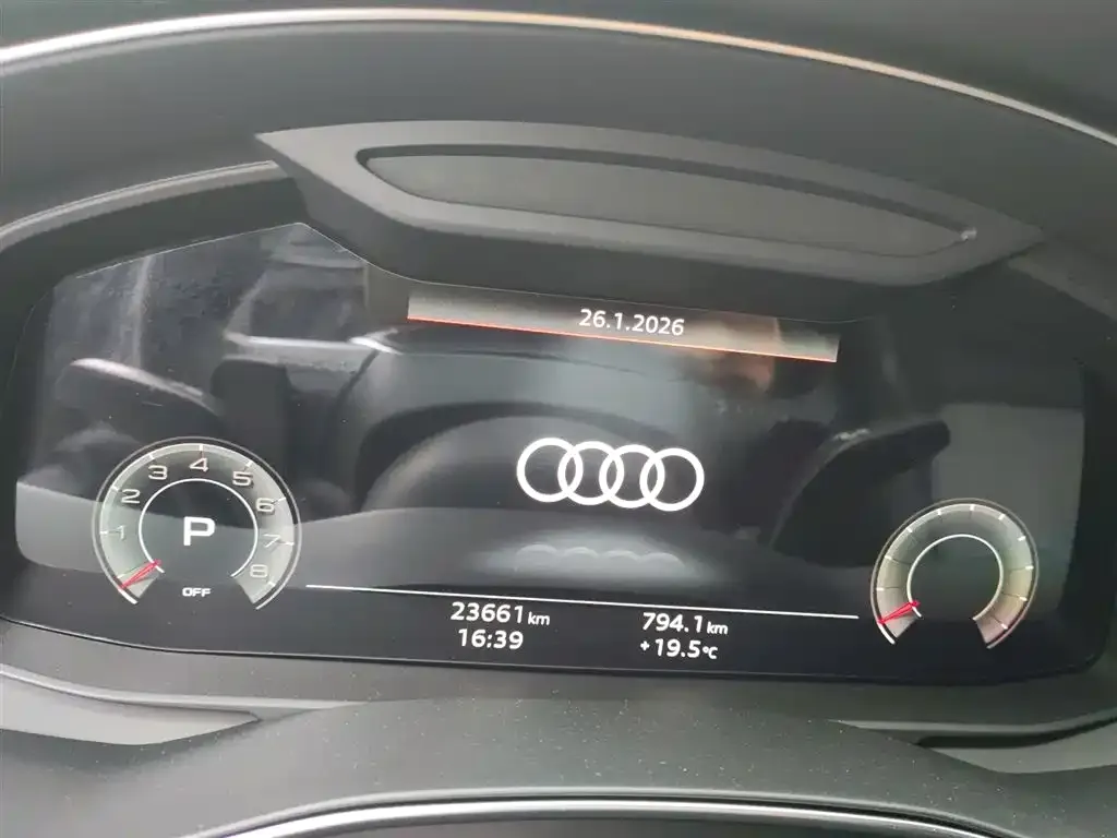 Audi A6L 2023 из CN, фото 2