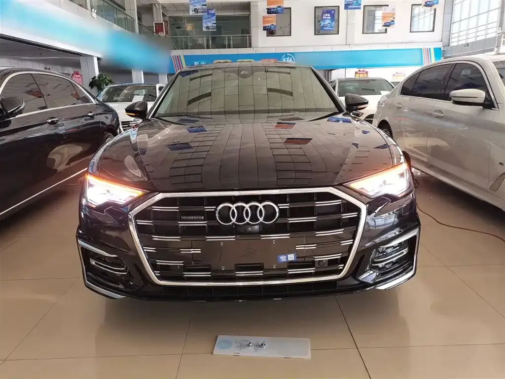 Audi A6L 2024 из CN, фото 6