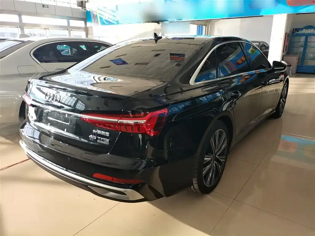 Audi A6L 2024 из CN, фото 9
