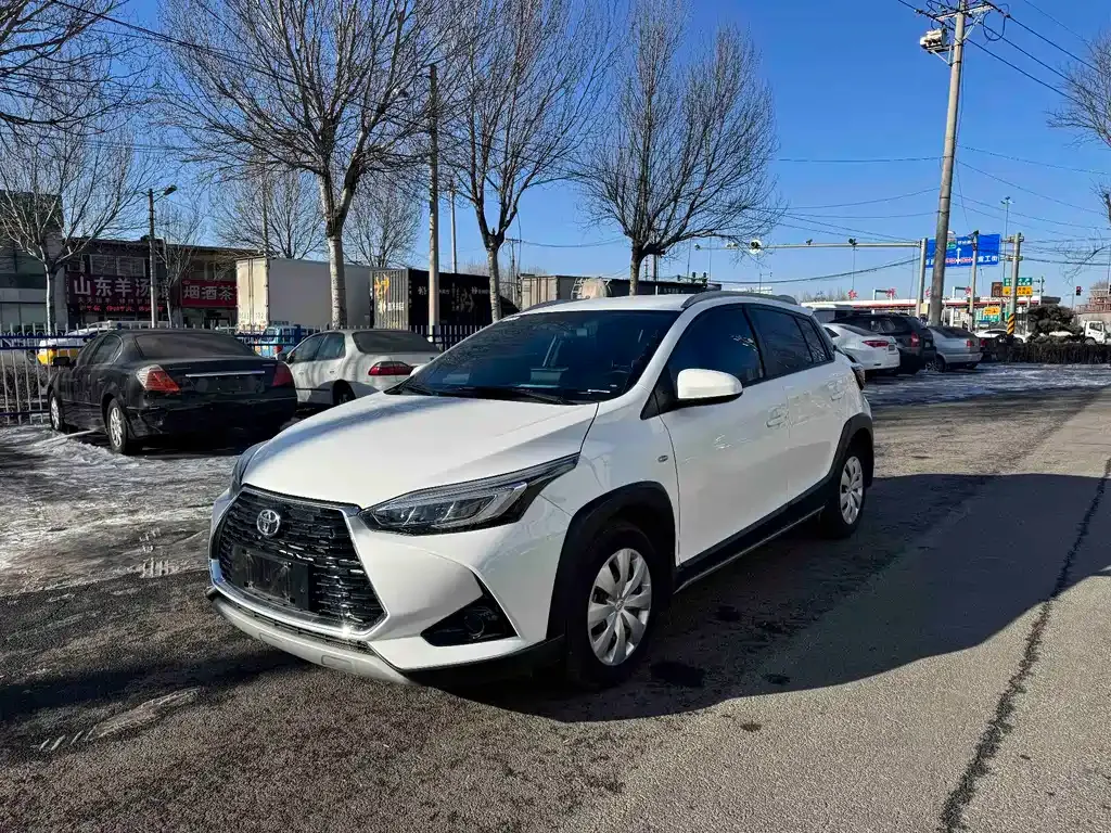 Toyota Yaris L 2023 из CN, фото 1