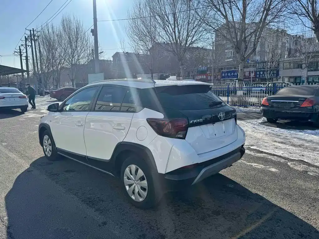 Toyota Yaris L 2023 из CN, фото 4