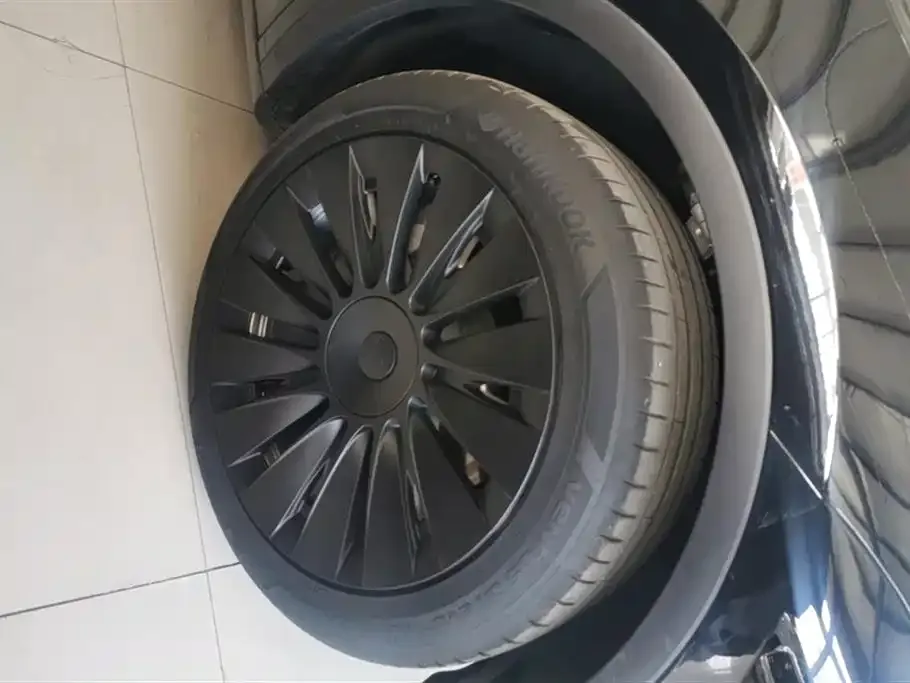 Tesla Model Y 2023 из CN, фото 7