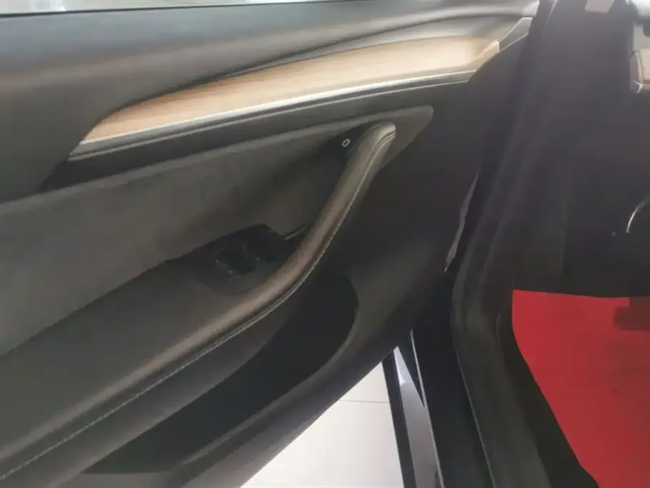 Tesla Model Y 2023 из CN, фото 5