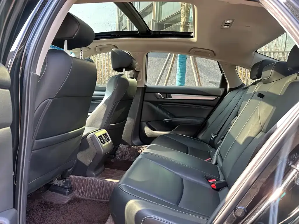 Honda Inspire 2021 из CN, фото 2