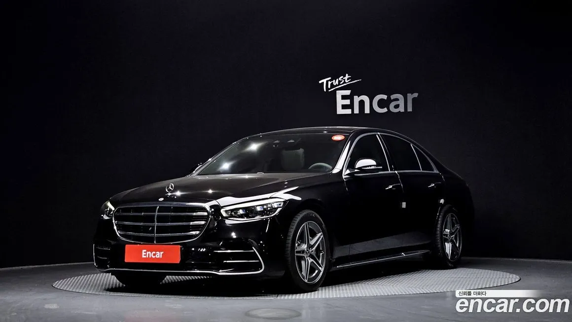 Mercedes-Benz S-Class — фото 1