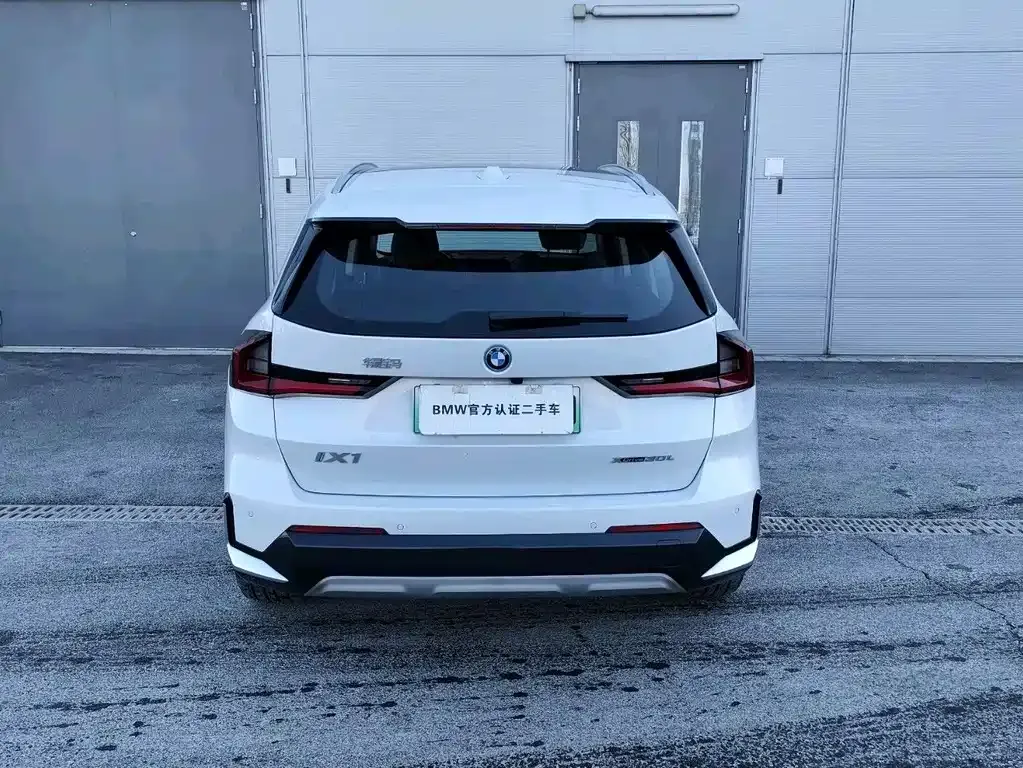BMW iX1 2025 из CN, фото 7