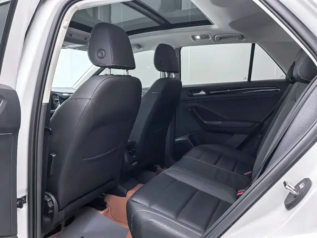 Volkswagen T-Roc 2022 из CN, фото 3
