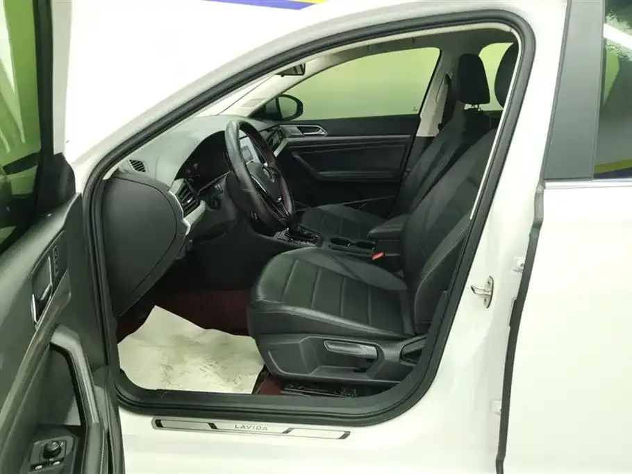 Volkswagen Lavida 2022 из CN, фото 2