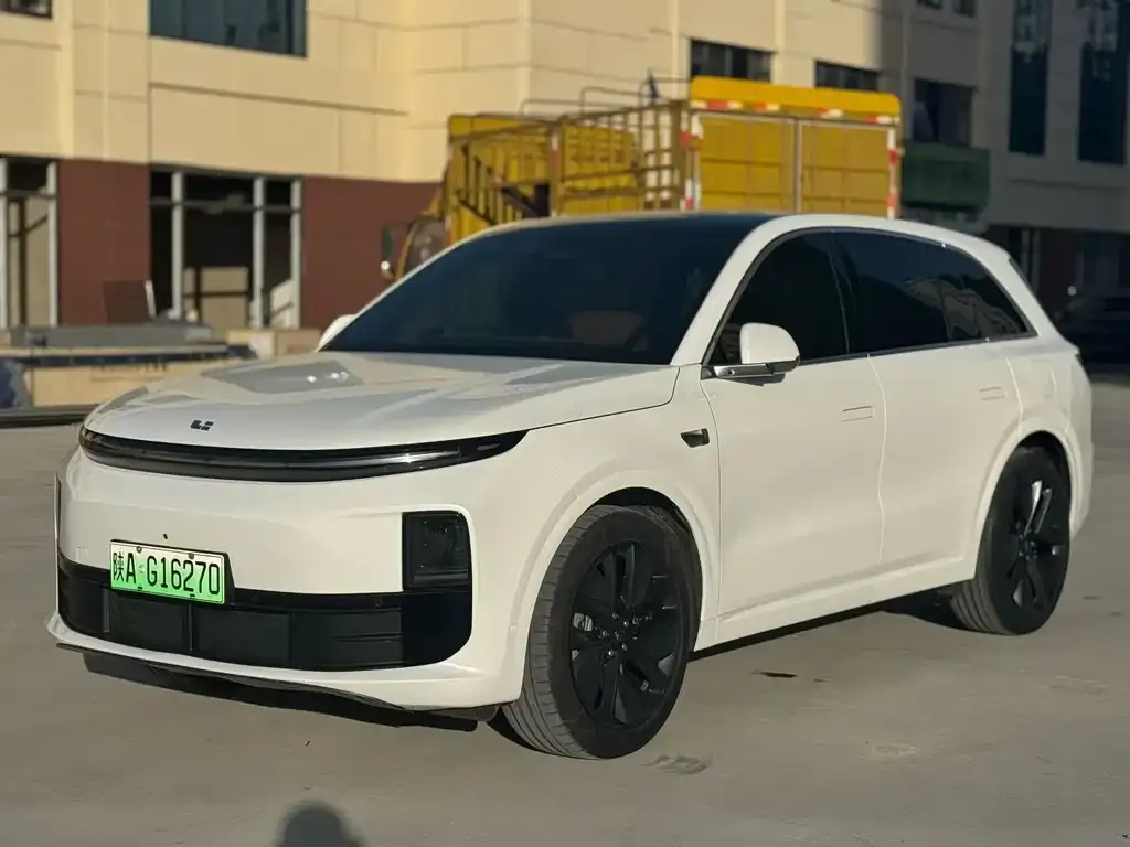 Li Auto L6