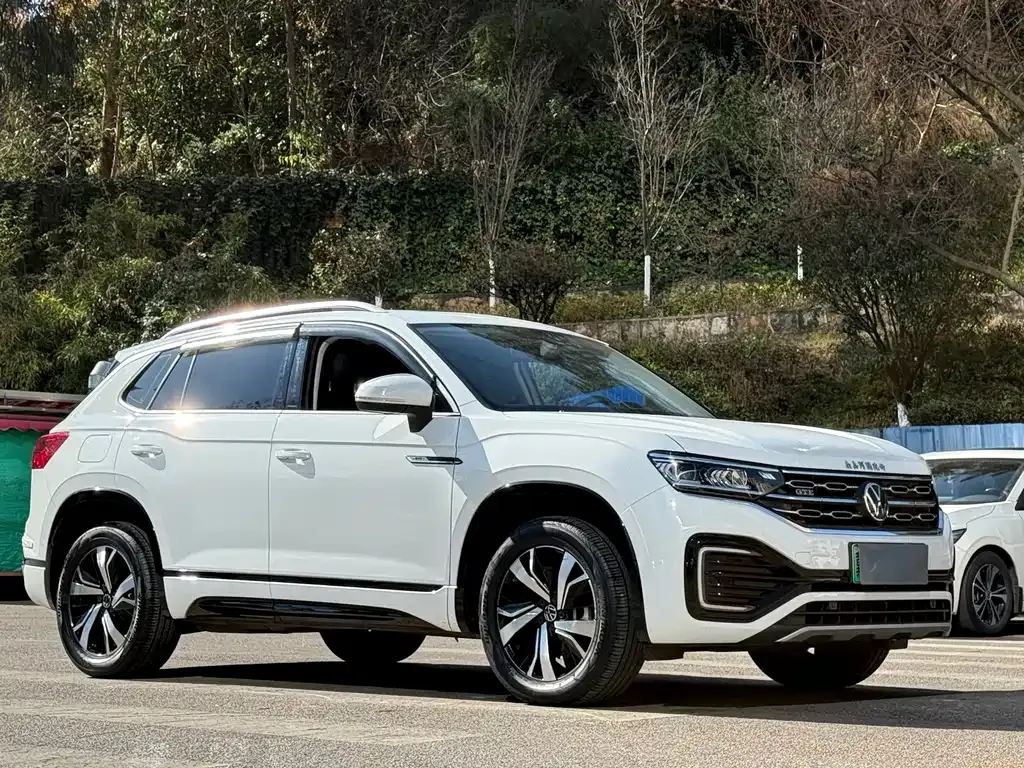 Volkswagen GTE PHEV 2022 из CN, фото 8