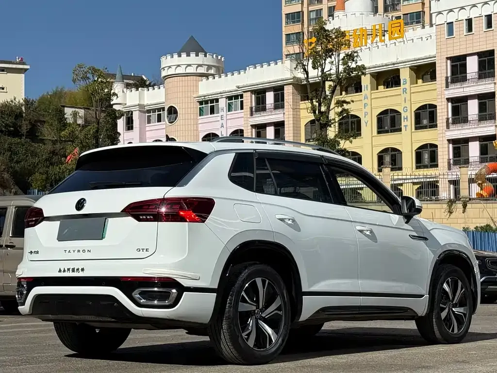 Volkswagen GTE PHEV 2022 из CN, фото 9