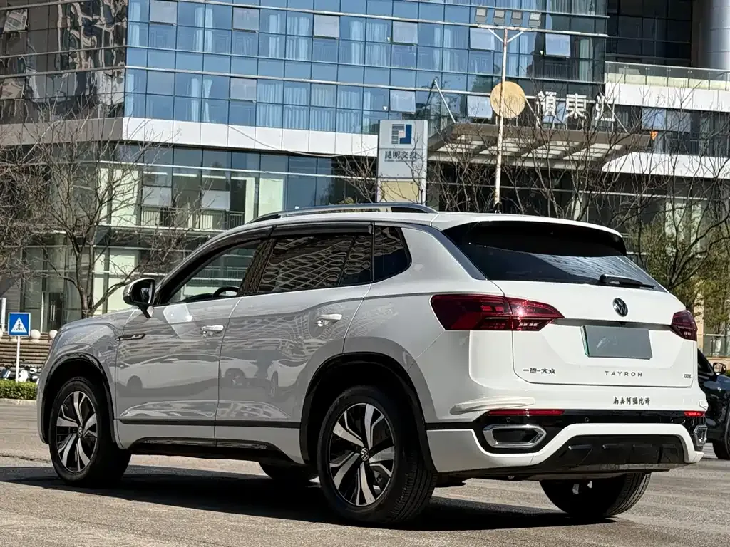 Volkswagen GTE PHEV 2022 из CN, фото 7