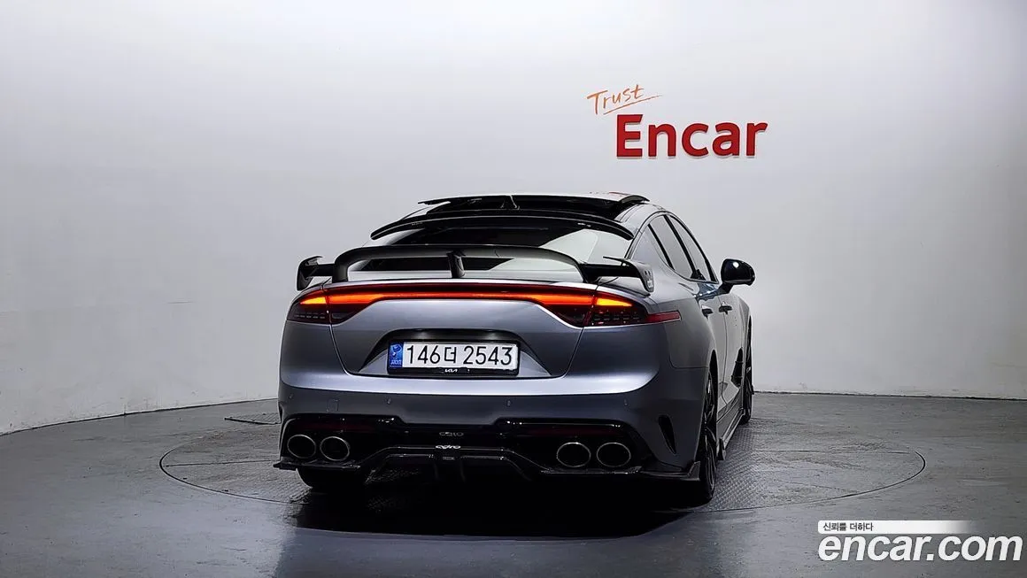 Kia Stinger 2023 из KR, фото 2