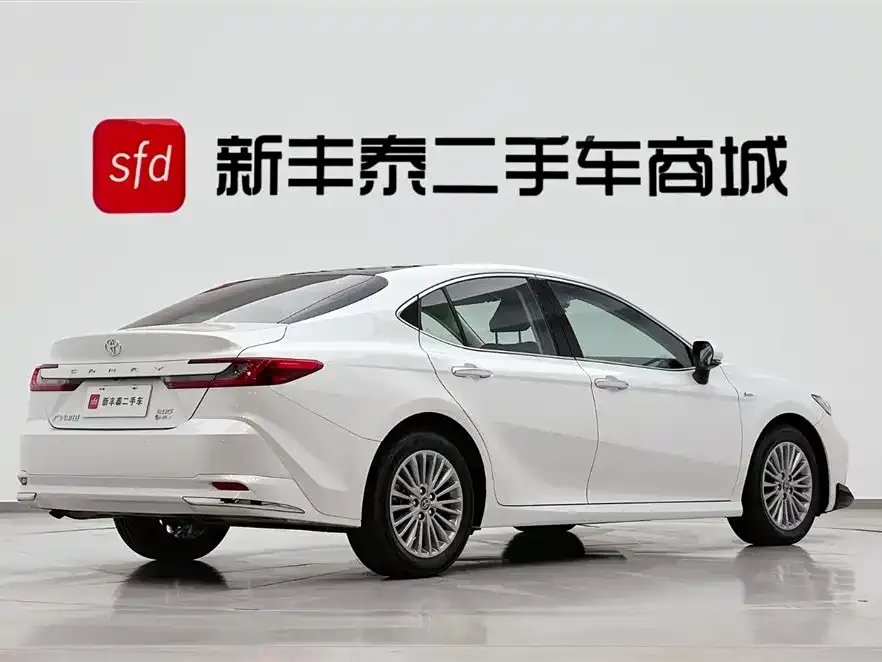 Toyota Camry 2025 из CN, фото 4