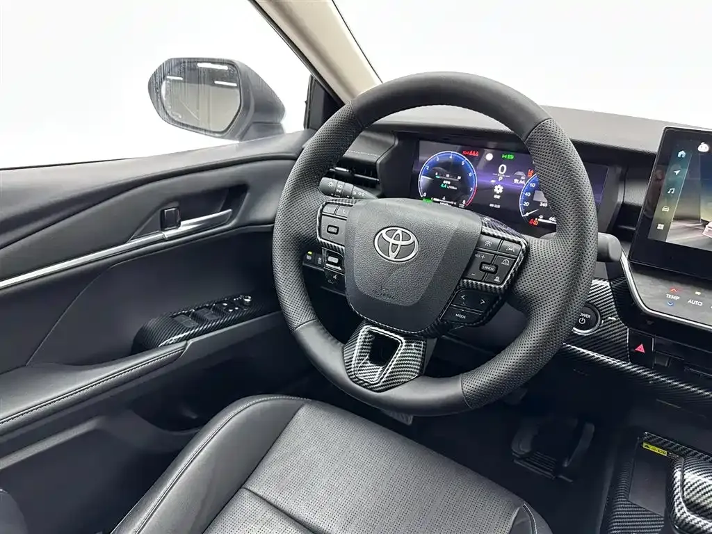 Toyota Camry 2025 из CN, фото 9