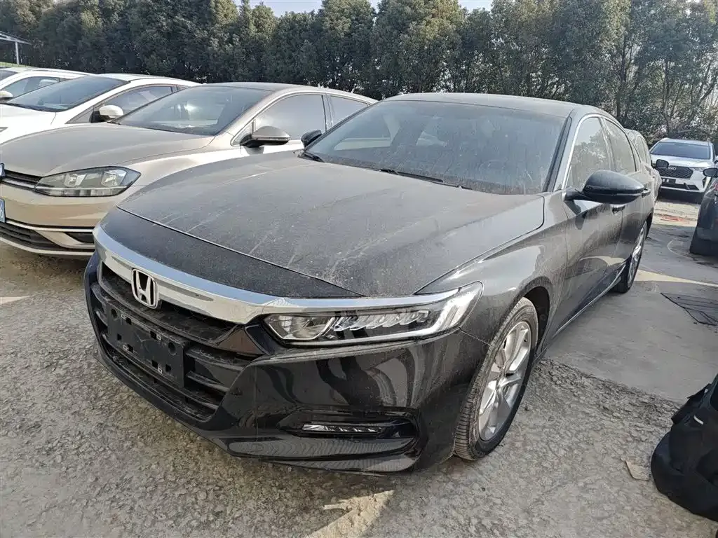 Honda Accord — фото 10