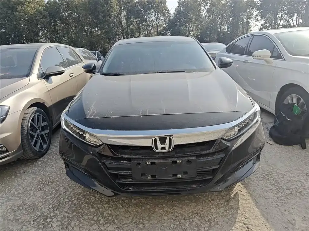 Honda Accord — фото 9