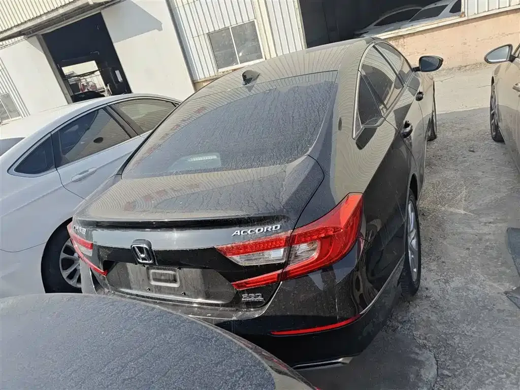 Honda Accord — фото 3