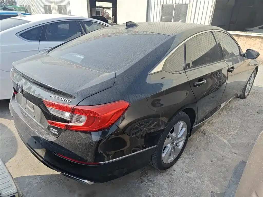 Honda Accord — фото 4