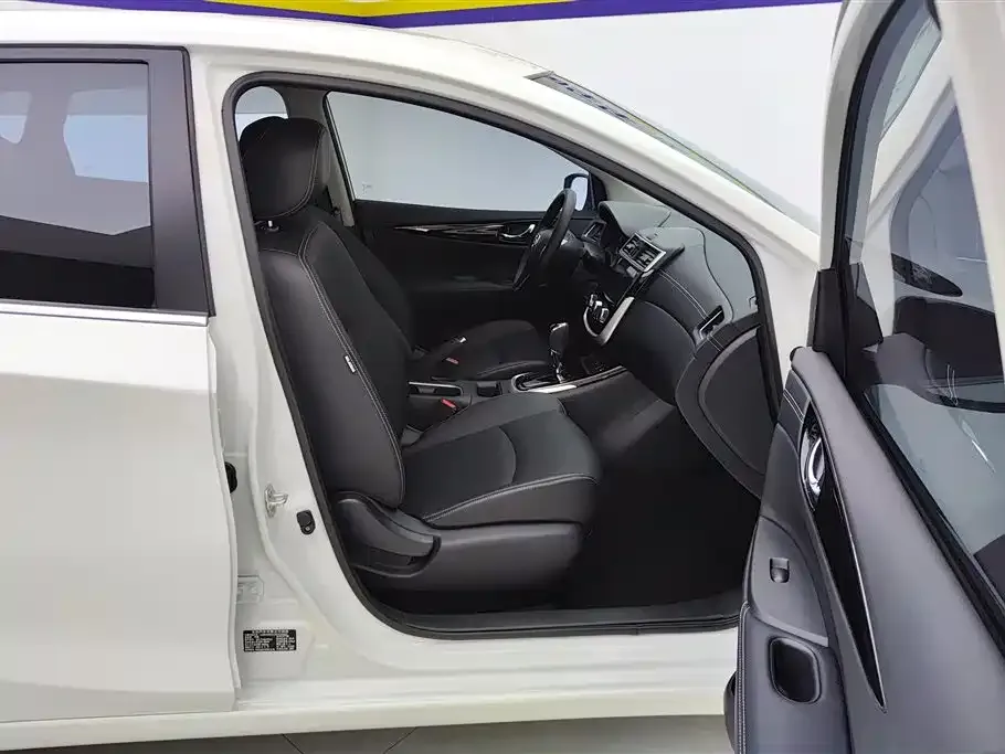 Nissan Tiida 2024 из CN, фото 9