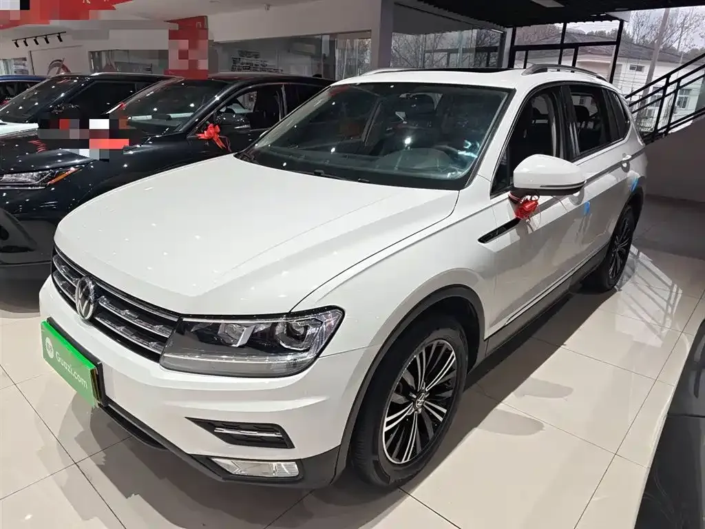 Volkswagen Tiguan L 2021 из CN, фото 1