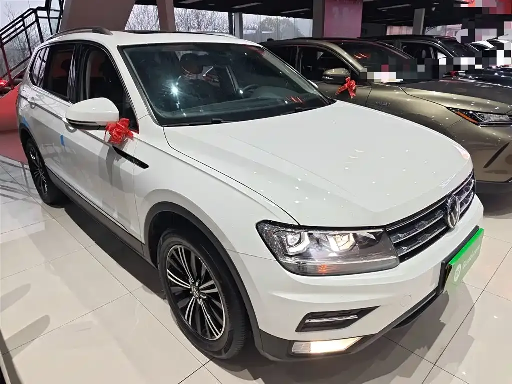 Volkswagen Tiguan L 2021 из CN, фото 4