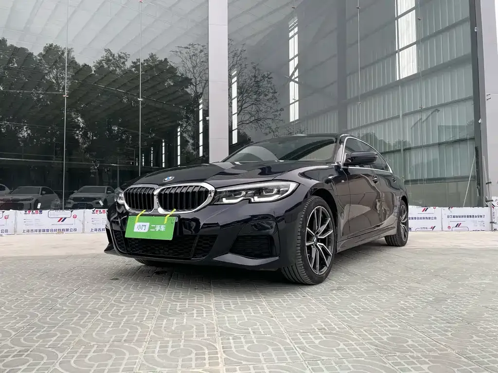 BMW 3 Series 2022 из CN, фото 1