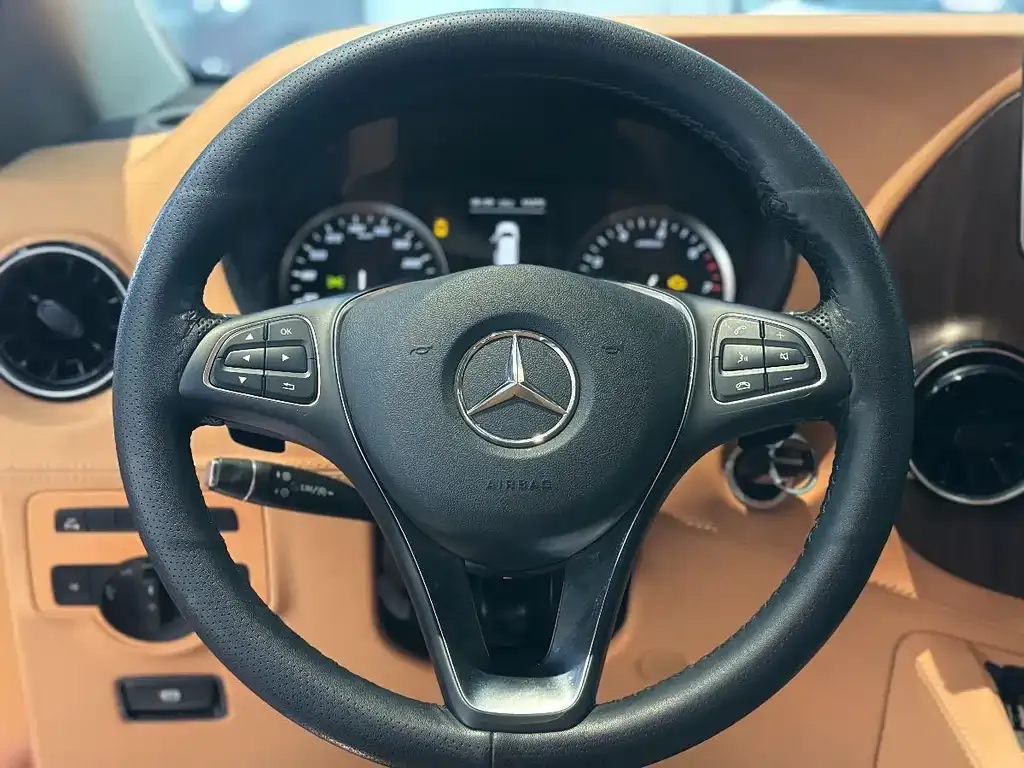 Mercedes-Benz Vito 2023 из CN, фото 8