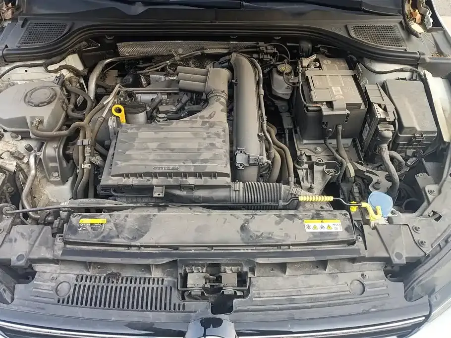 Volkswagen Golf 2023 из CN, фото 6