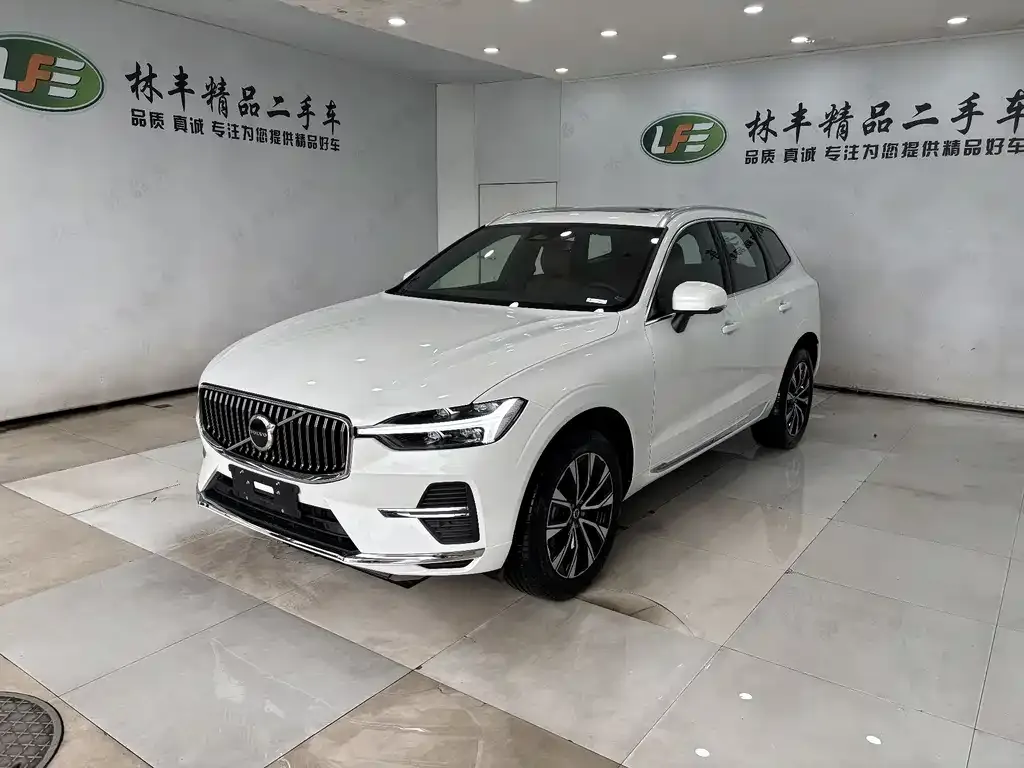 Volvo XC60 2025 из CN, фото 1