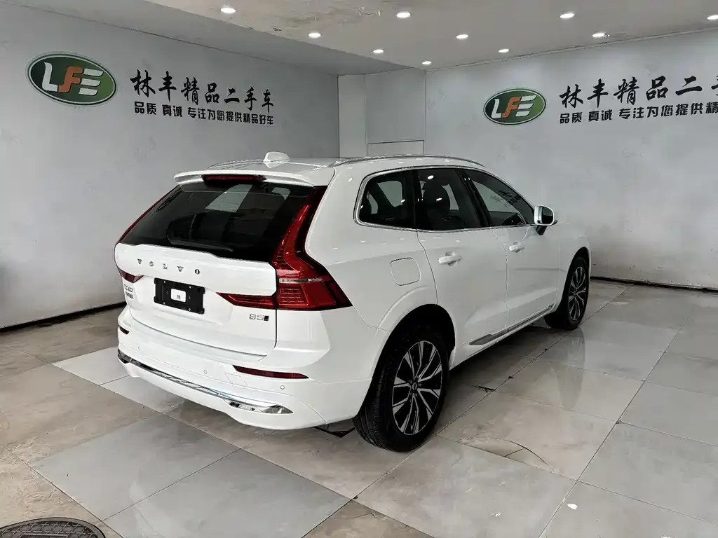 Volvo XC60 2025 из CN, фото 5