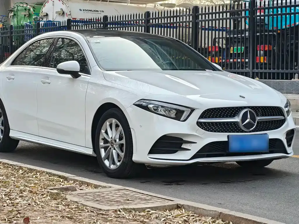 Mercedes-Benz A-Class — фото 9
