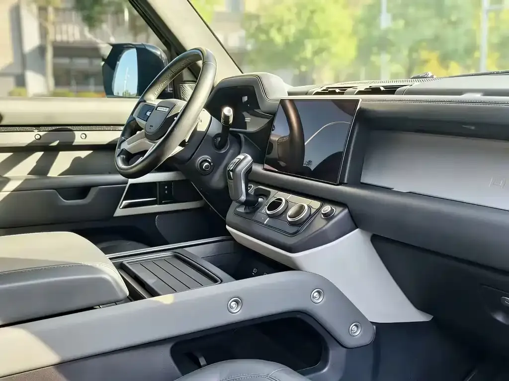 Land Rover Defender 2023 из CN, фото 7