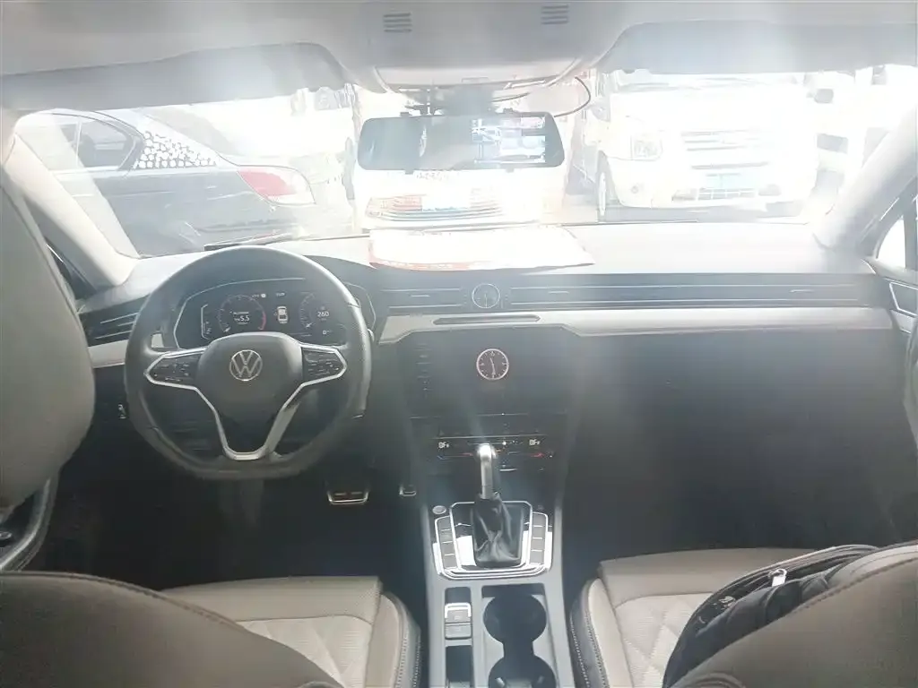 Volkswagen Magotan 2022 из CN, фото 2