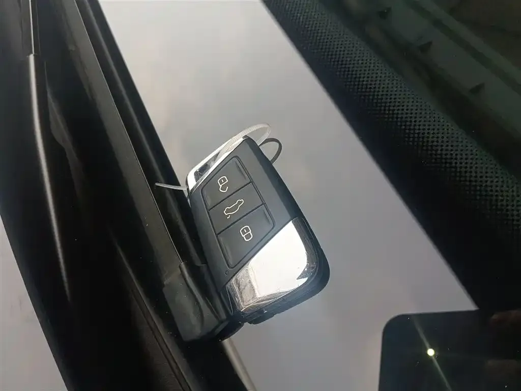 Volkswagen Magotan 2022 из CN, фото 4