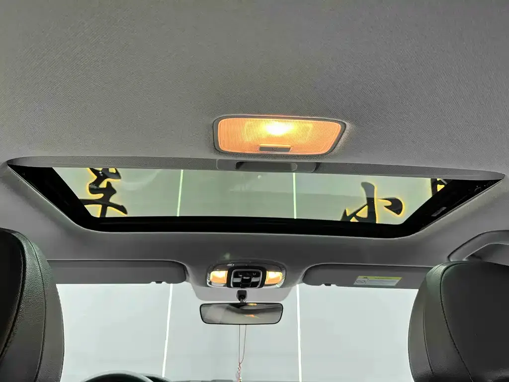 Hyundai Elantra 2023 из CN, фото 10