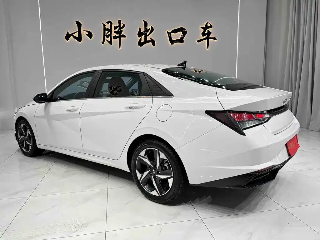 Hyundai Elantra 2023 из CN, фото 5