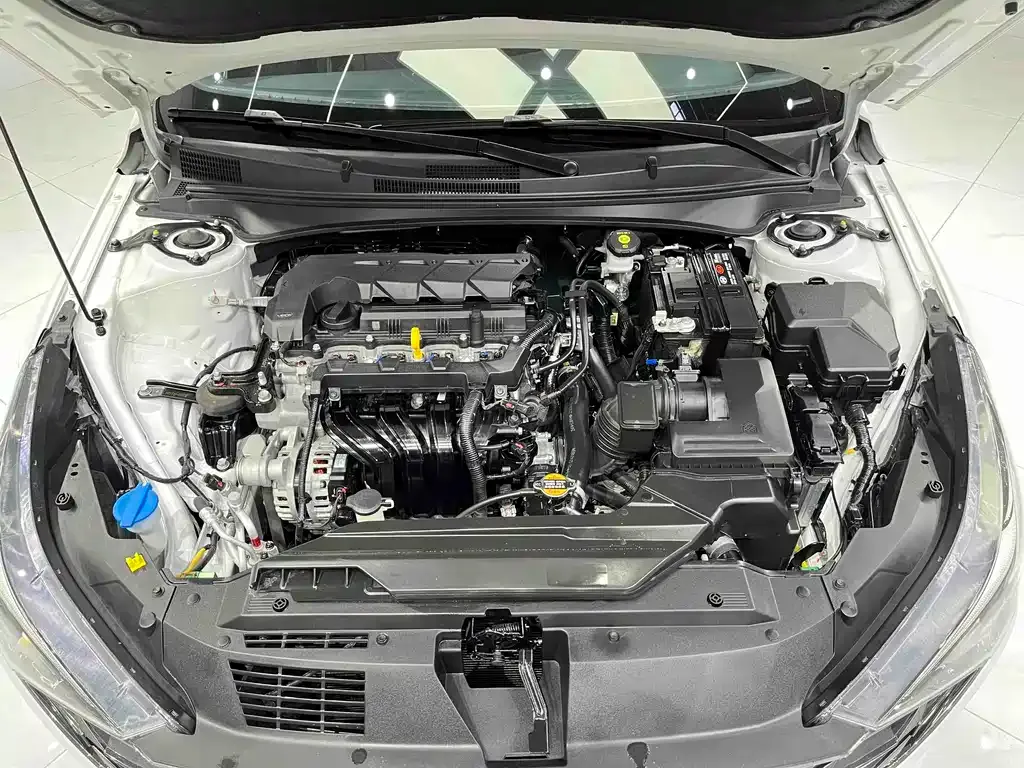 Hyundai Elantra 2023 из CN, фото 6