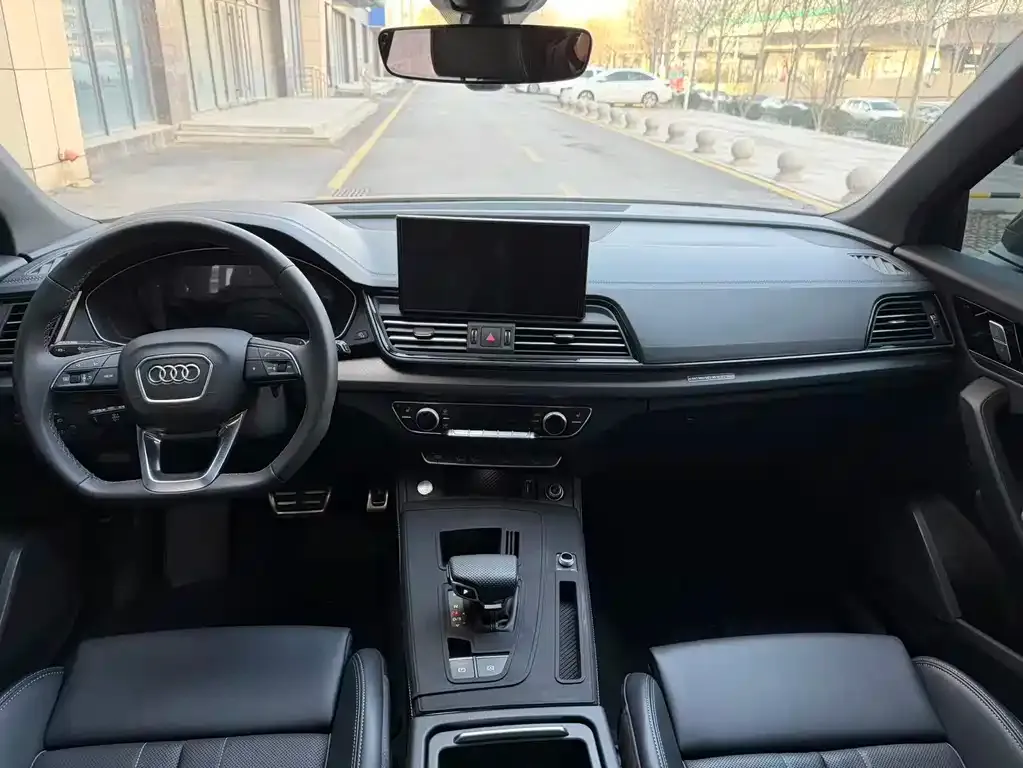 Audi Q5L 2024 из CN, фото 8