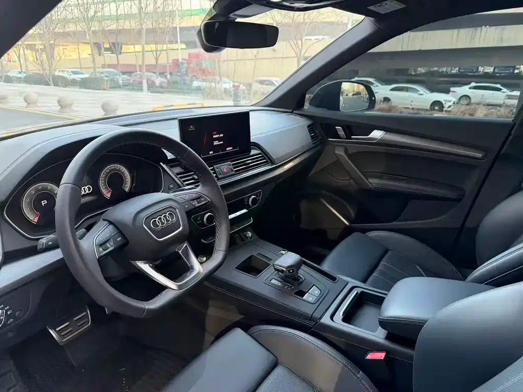 Audi Q5L 2024 из CN, фото 4