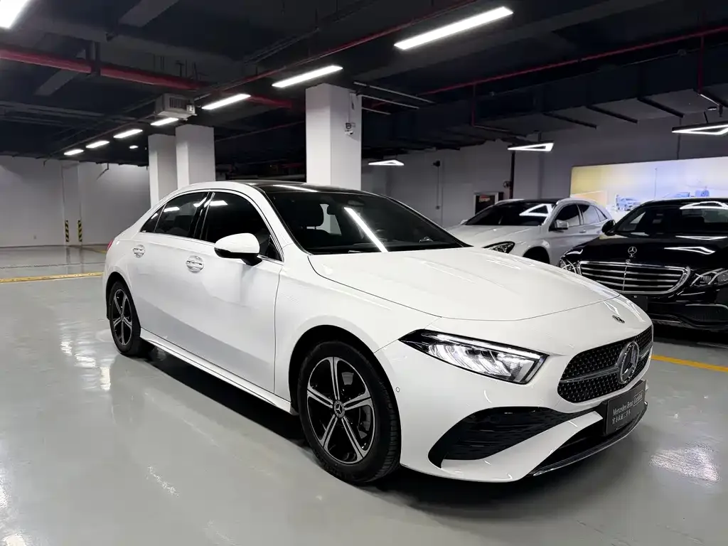 Mercedes-Benz A-Class 2023 из CN, фото 7