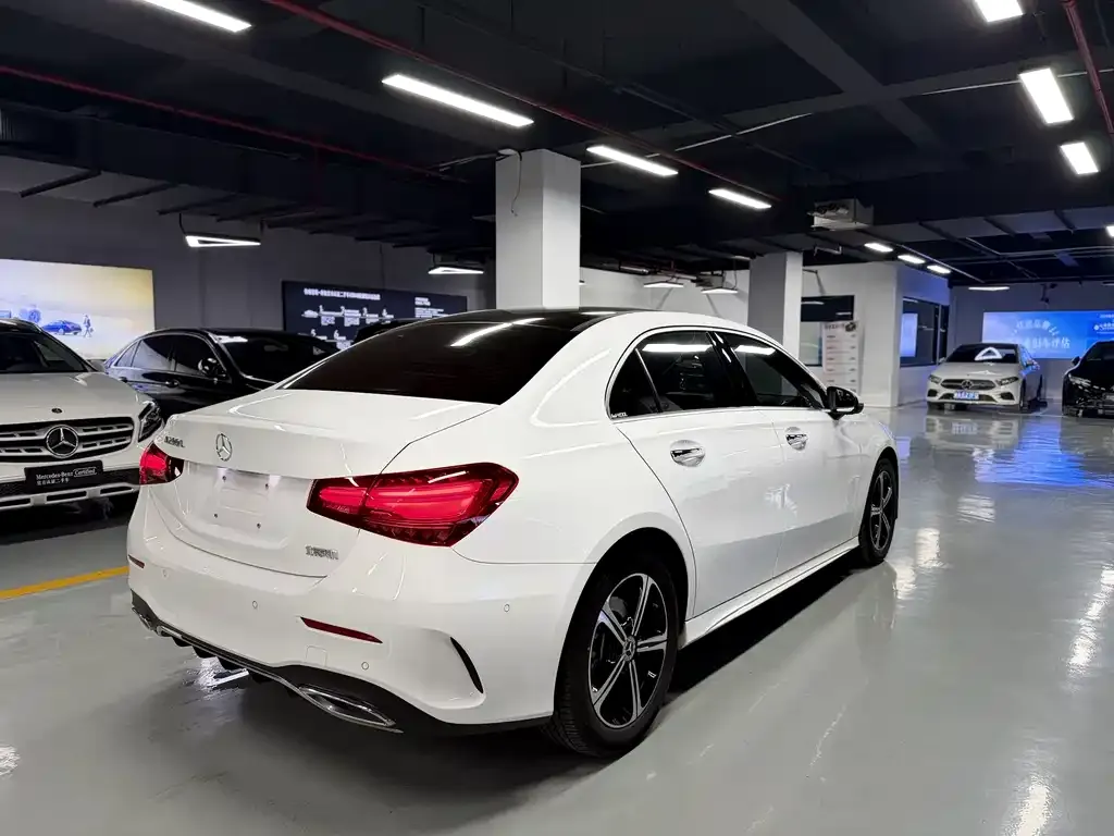 Mercedes-Benz A-Class 2023 из CN, фото 3