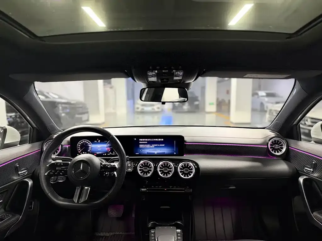 Mercedes-Benz A-Class 2023 из CN, фото 5