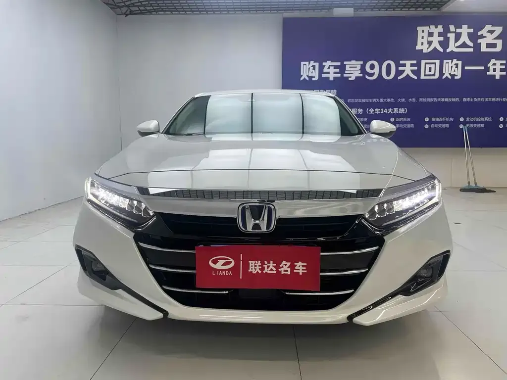 Honda Accord — фото 4