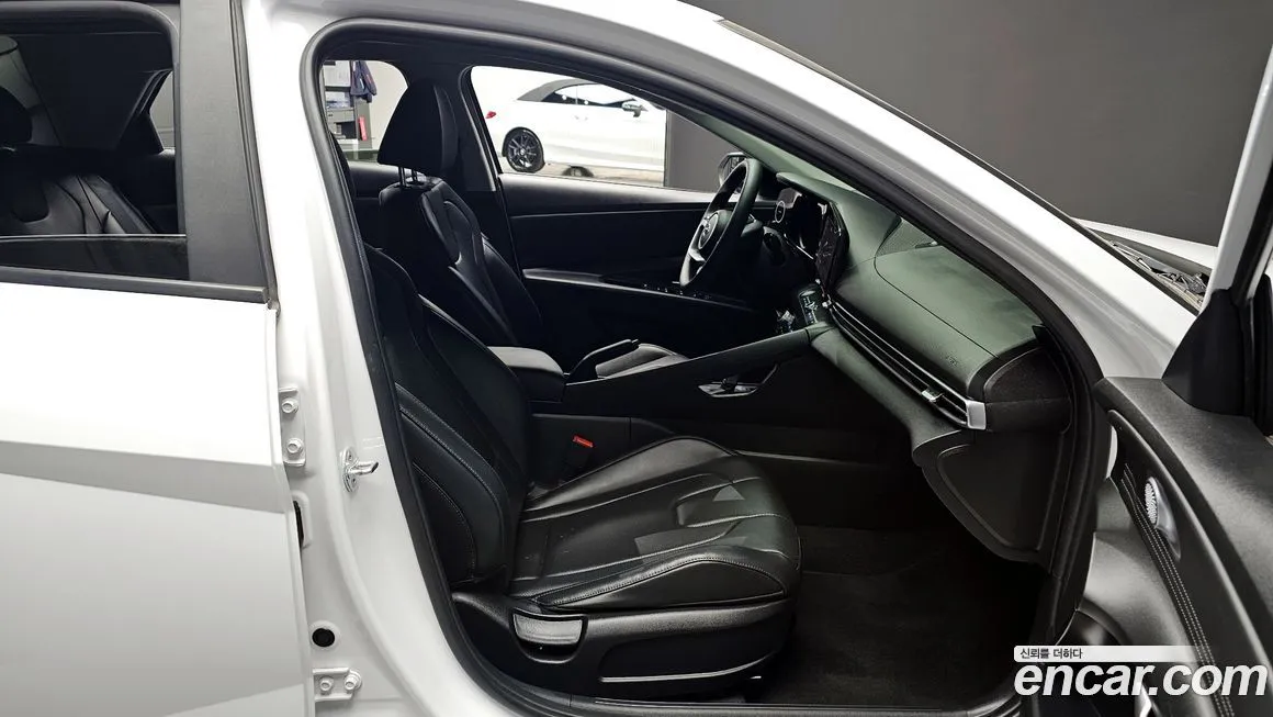 Hyundai AVANTE 2021 из KR, фото 9