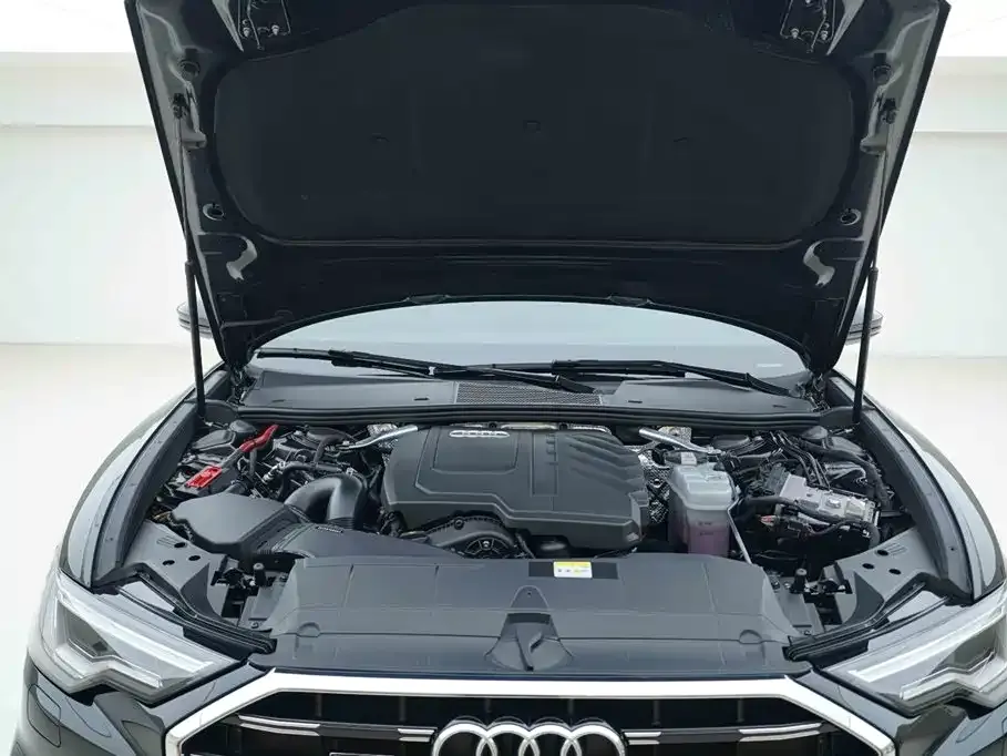 Audi A6L 2024 из CN, фото 10