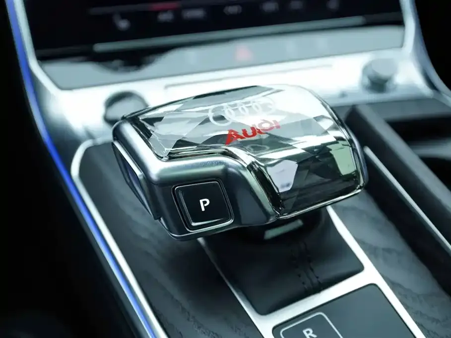Audi A6L 2024 из CN, фото 4