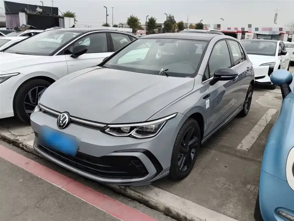 Volkswagen Golf 2025 из CN, фото 1