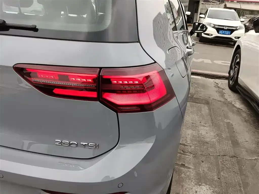 Volkswagen Golf 2025 из CN, фото 7