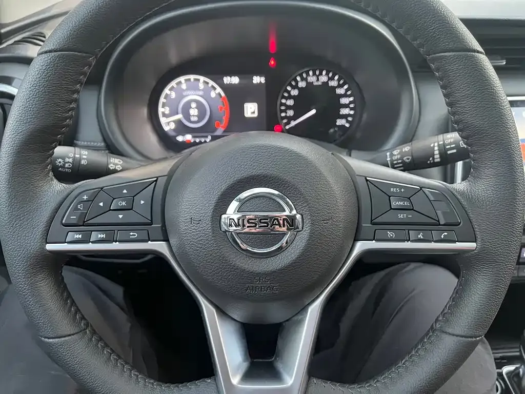 Nissan Kicks — фото 5